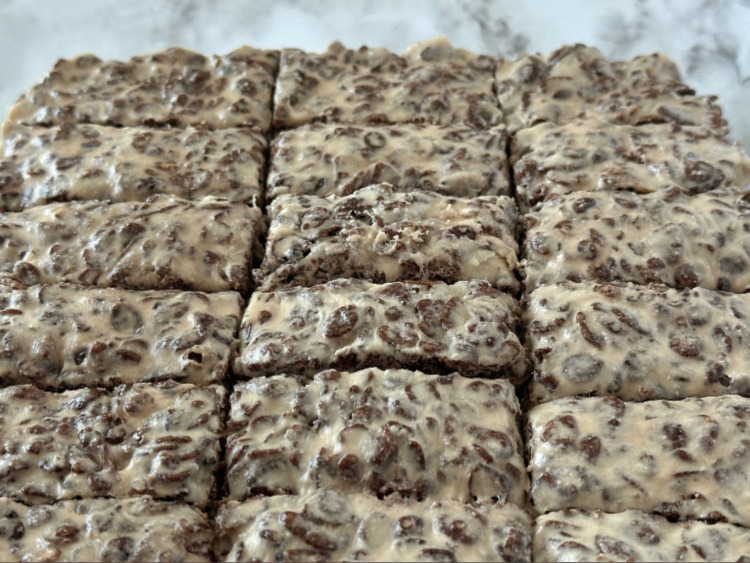 Cocoa Pebbles Treats